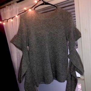 Cut sleeve SWEATER